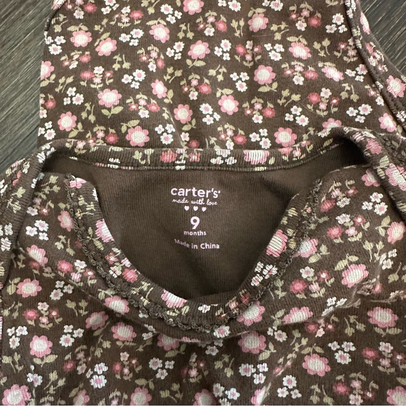 Carter’s 9 Month Onesies - 2 pack Baby Girl Floral Bodysuits - Picture 4 of 4